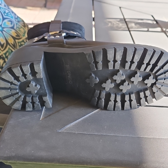 Blondo Black Leather Combat Boots - Picture 5 of 6